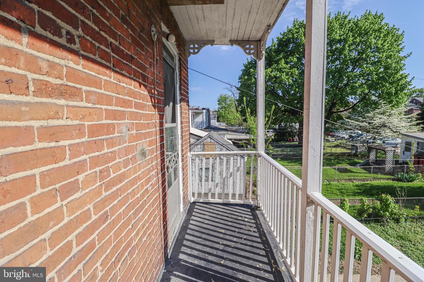 546 Smith Street photo 21