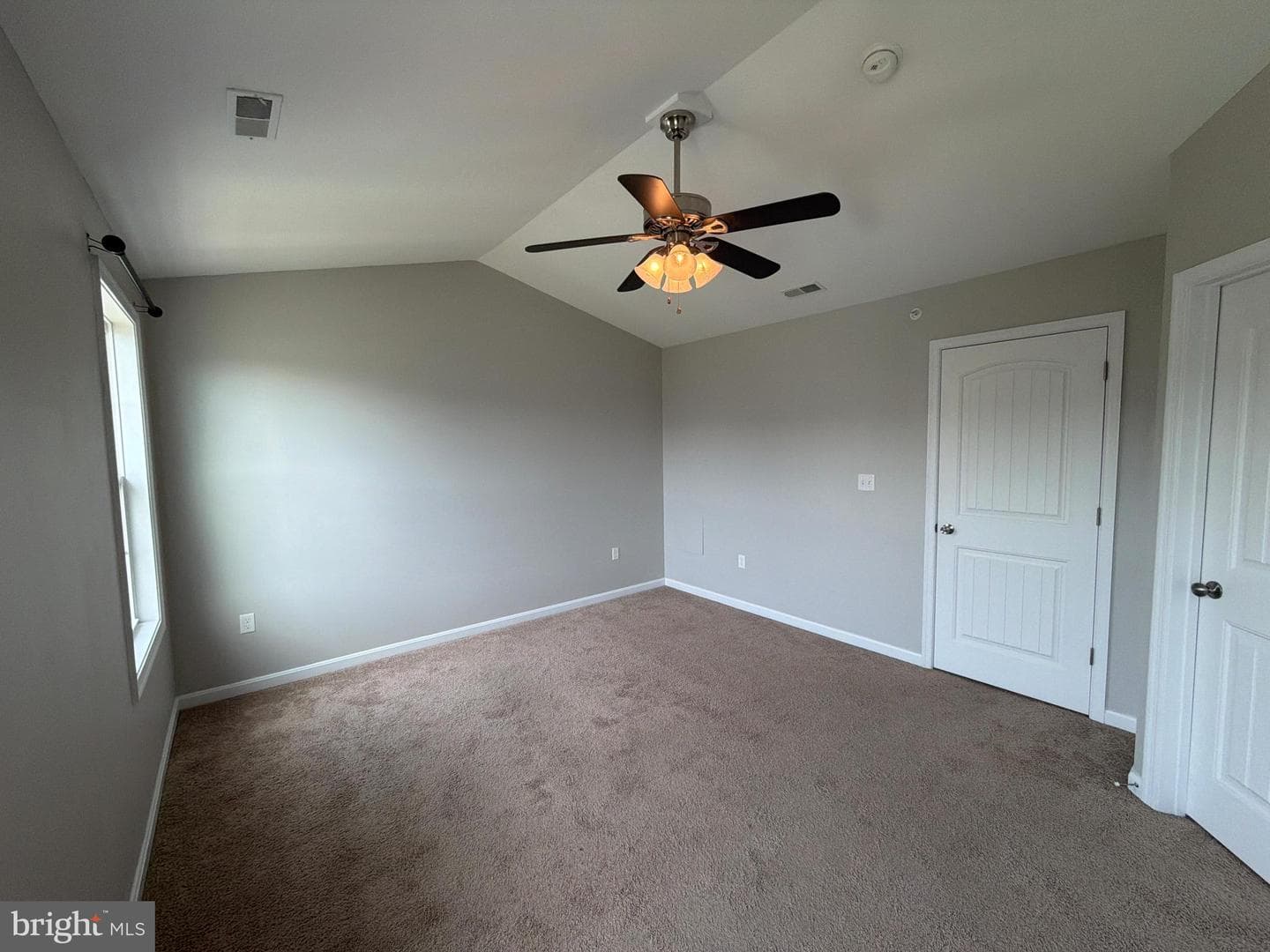 522 Charles Avenue photo 23