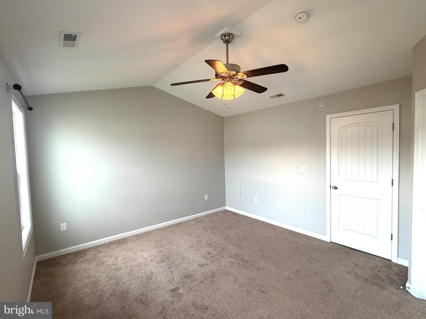 522 Charles Avenue photo 26