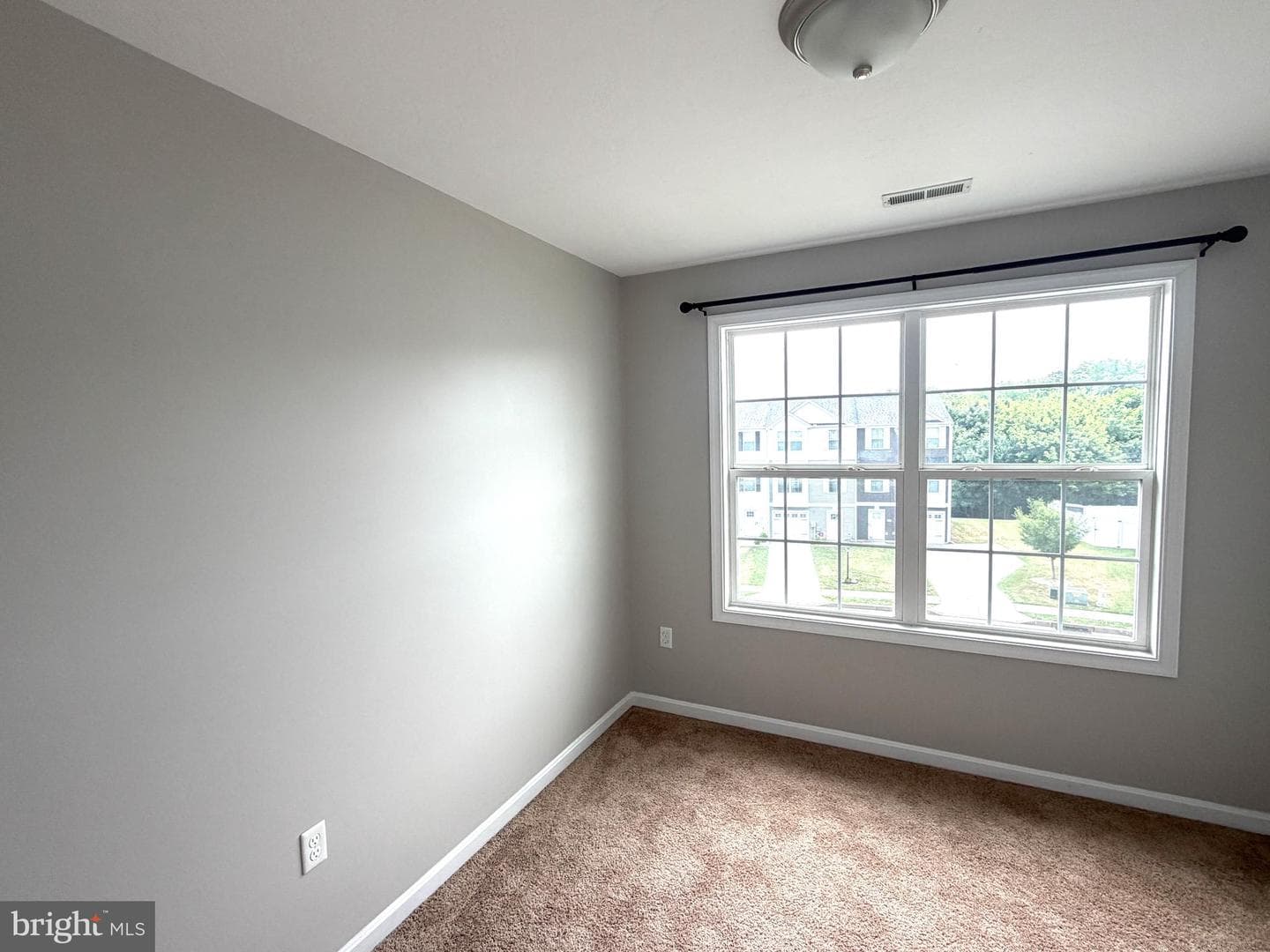 522 Charles Avenue photo 42