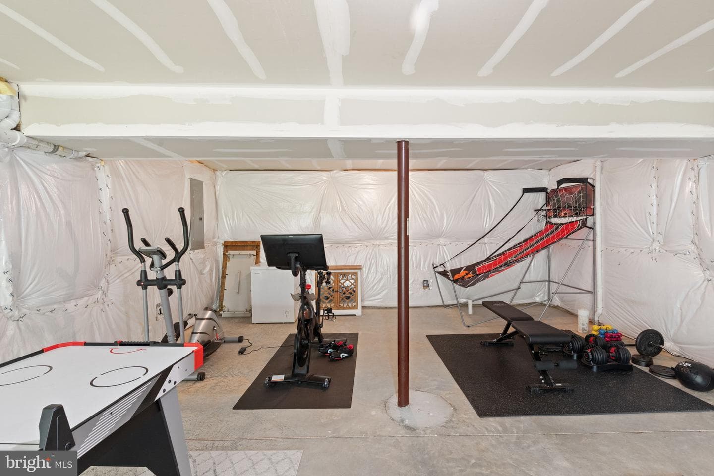 506 Misty Hill Drive photo 32