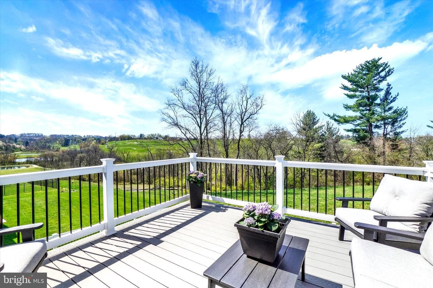 2517 Woodspring Drive photo 4