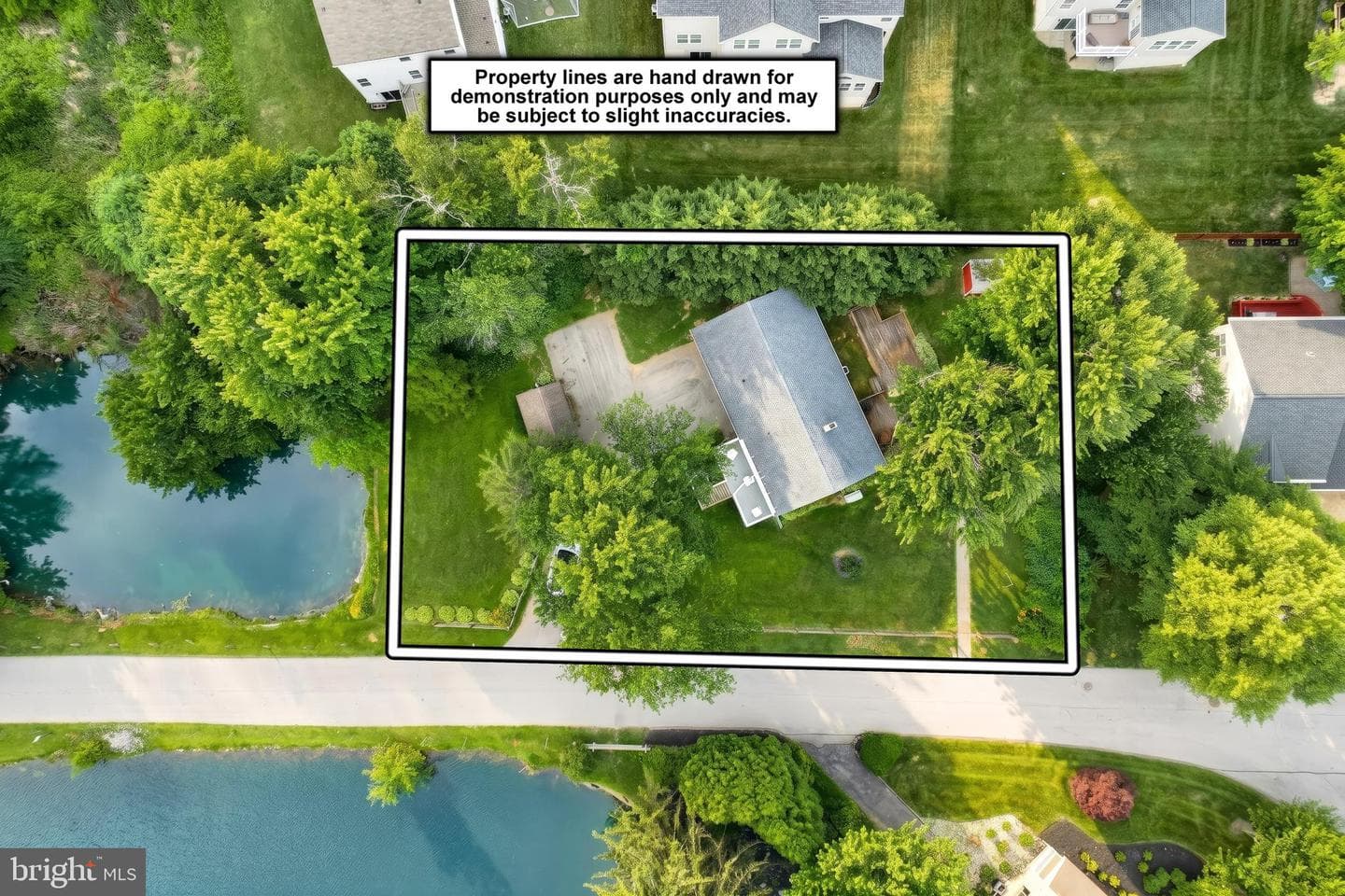 496 Lakeside Drive photo 38