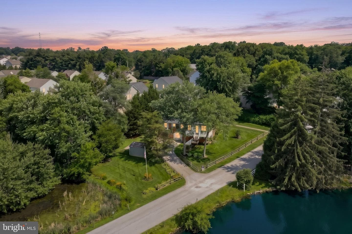 496 Lakeside Drive photo 39