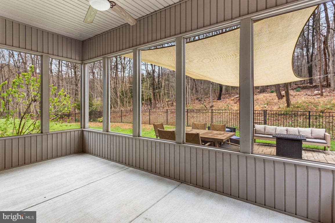 9718 Woodland Drive photo 30