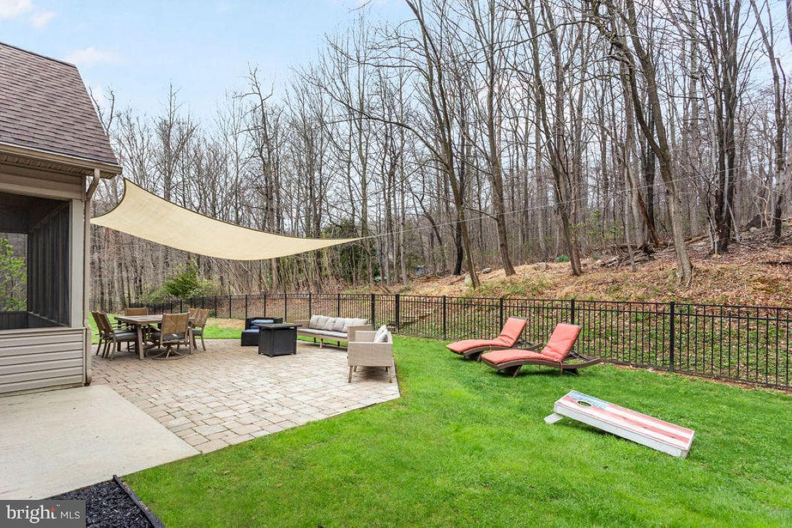 9718 Woodland Drive photo 40