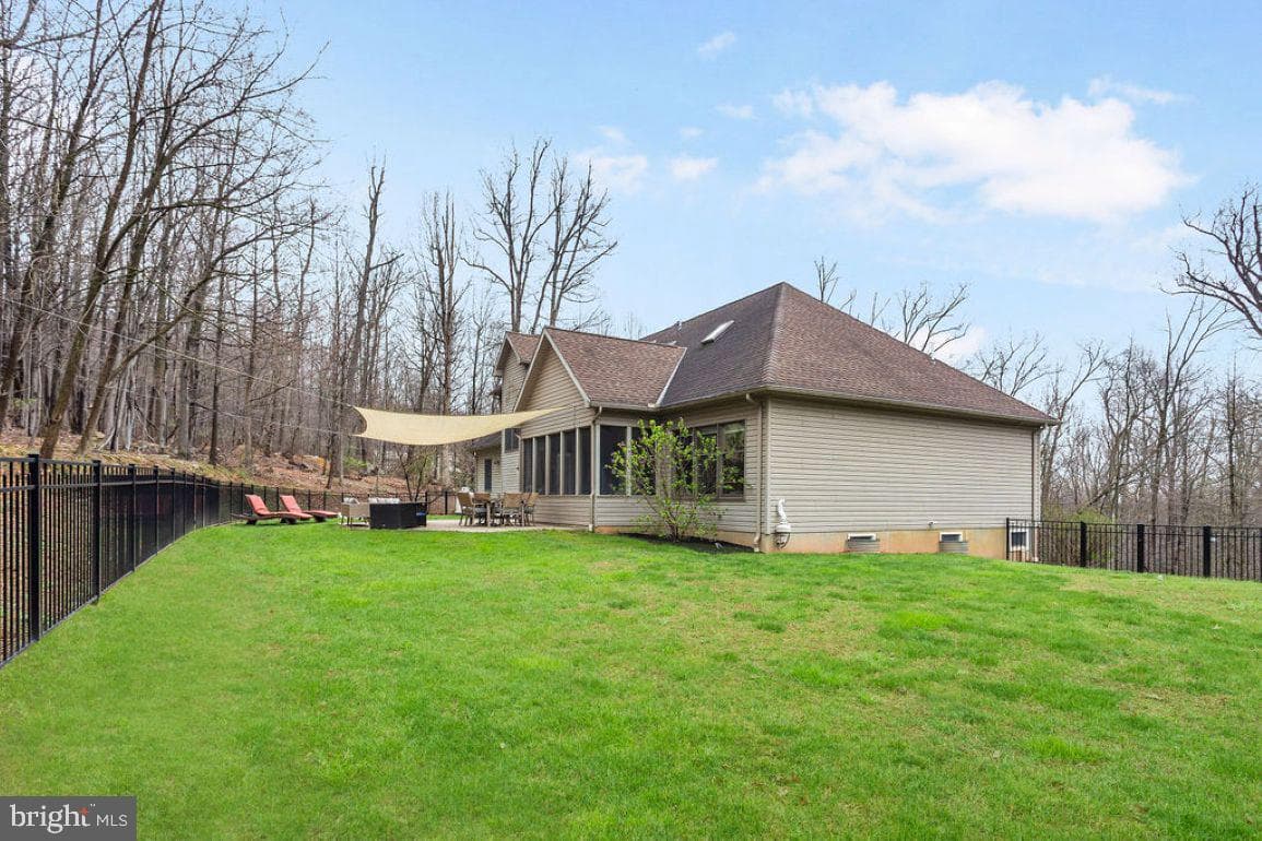 9718 Woodland Drive photo 43