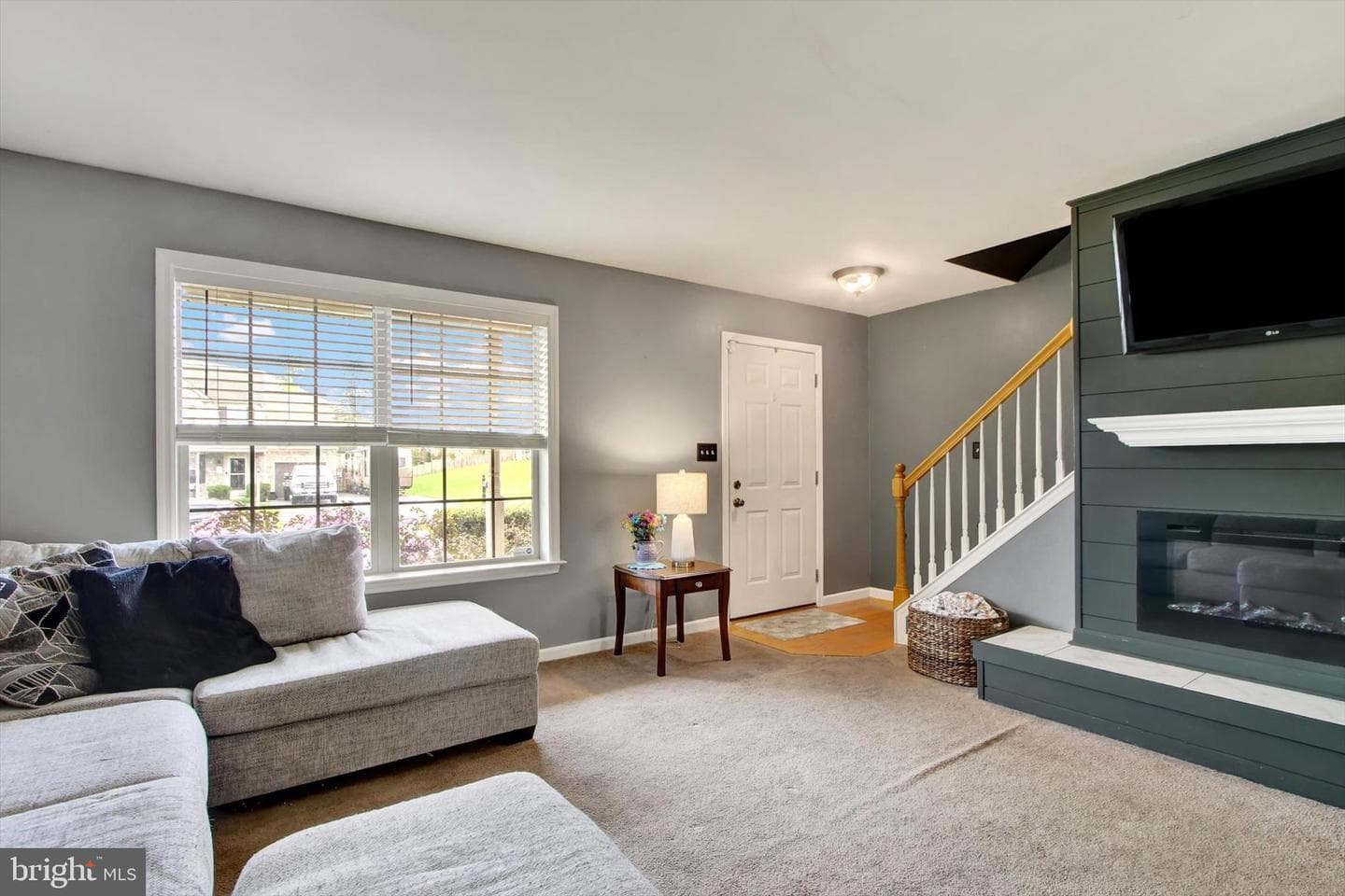 4032 Jules Lane photo 3