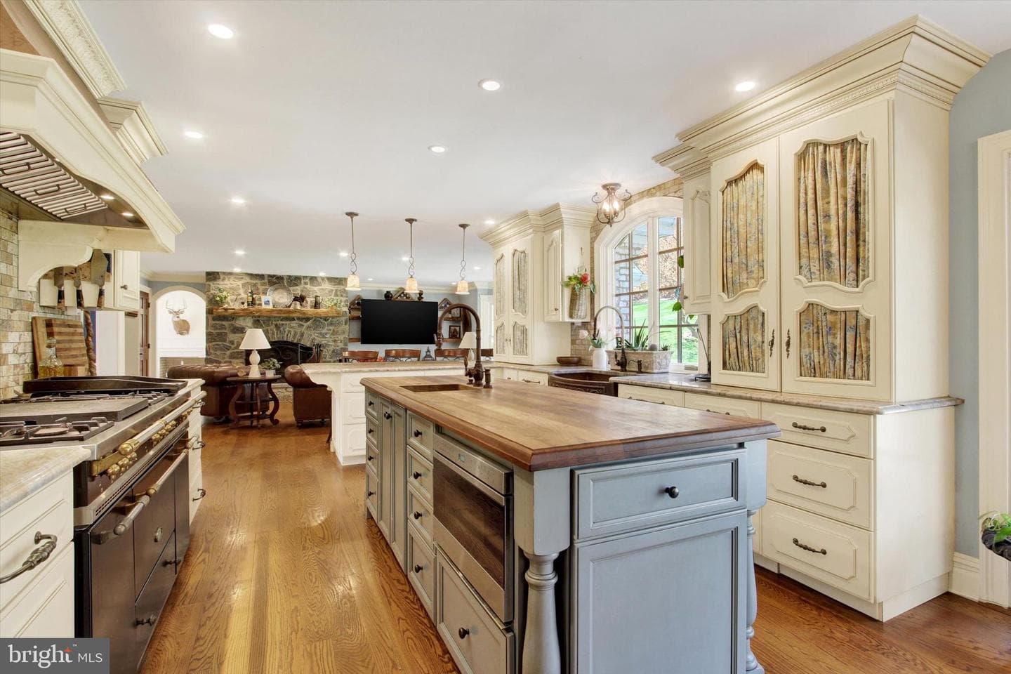 2065 Youngs Road photo 18