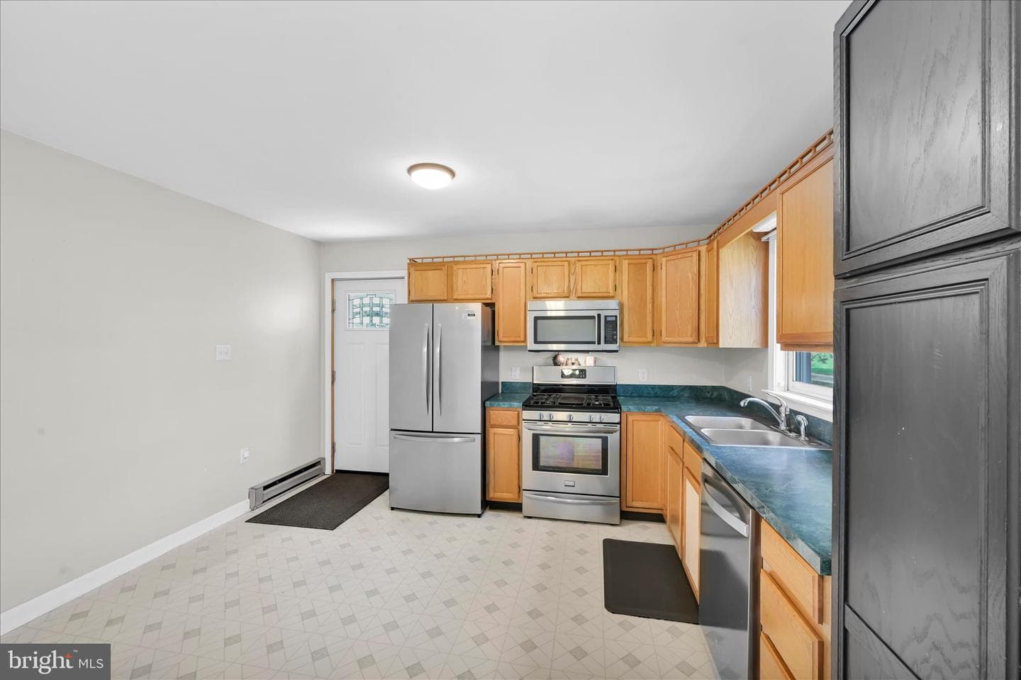 445 Scotch Pine Road photo 10