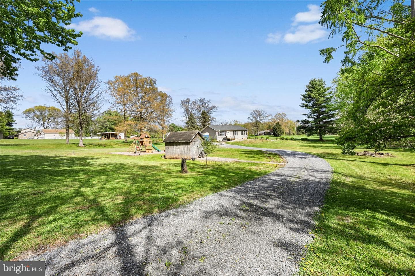 445 Scotch Pine Road photo 6