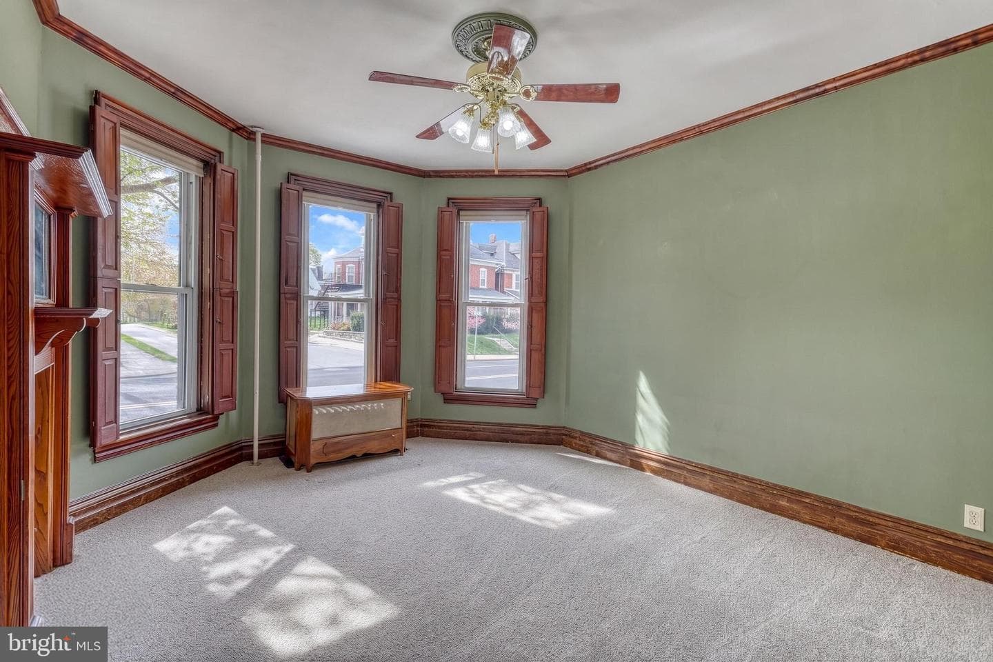 453 Carlisle Street photo 13