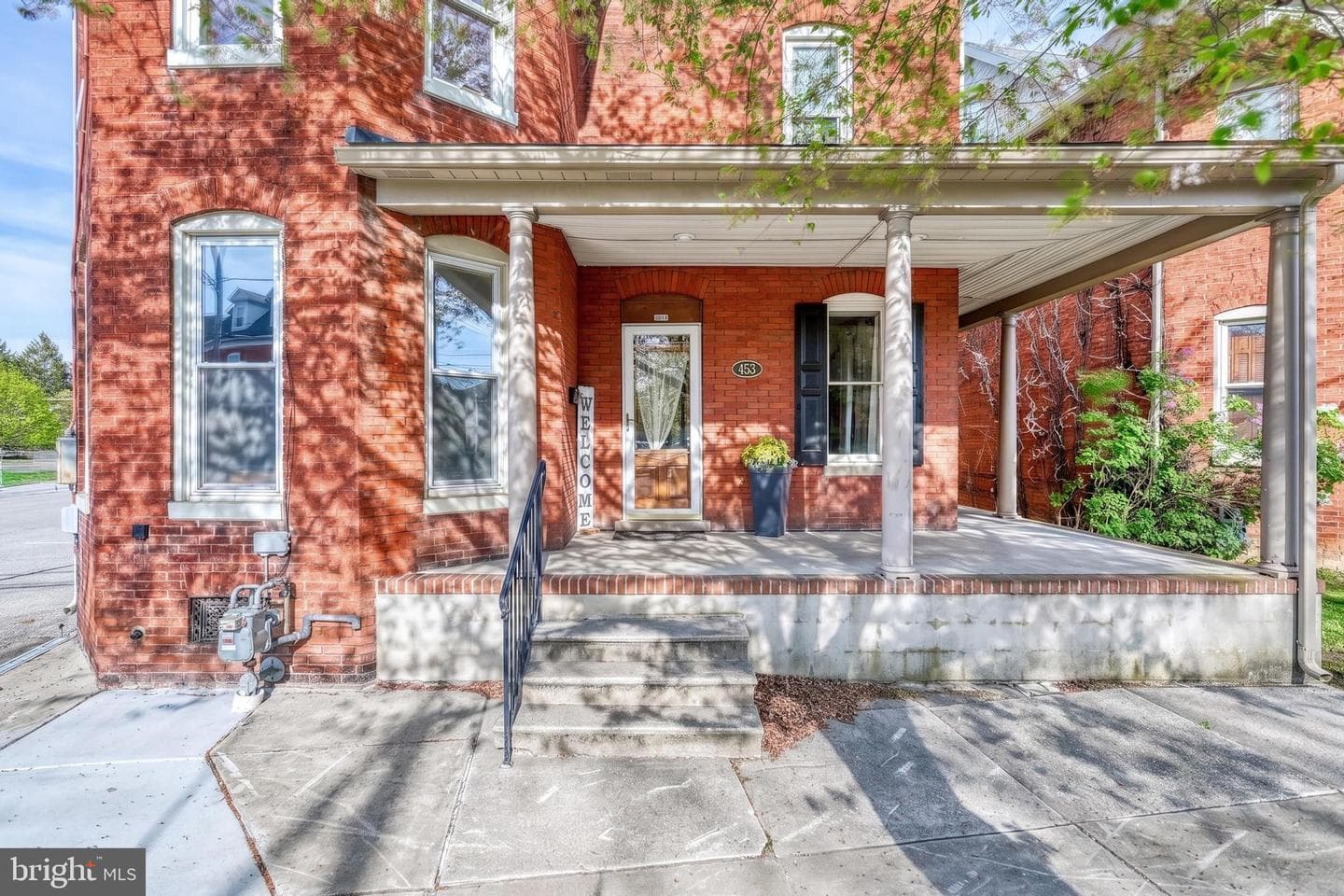 453 Carlisle Street photo 2