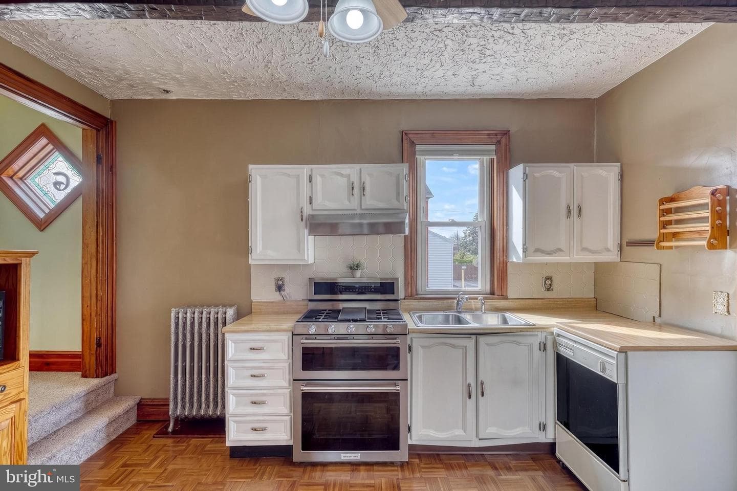 453 Carlisle Street photo 21