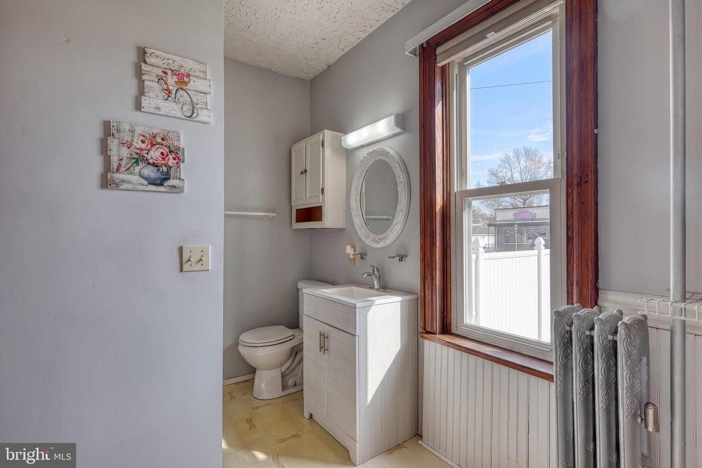453 Carlisle Street photo 25