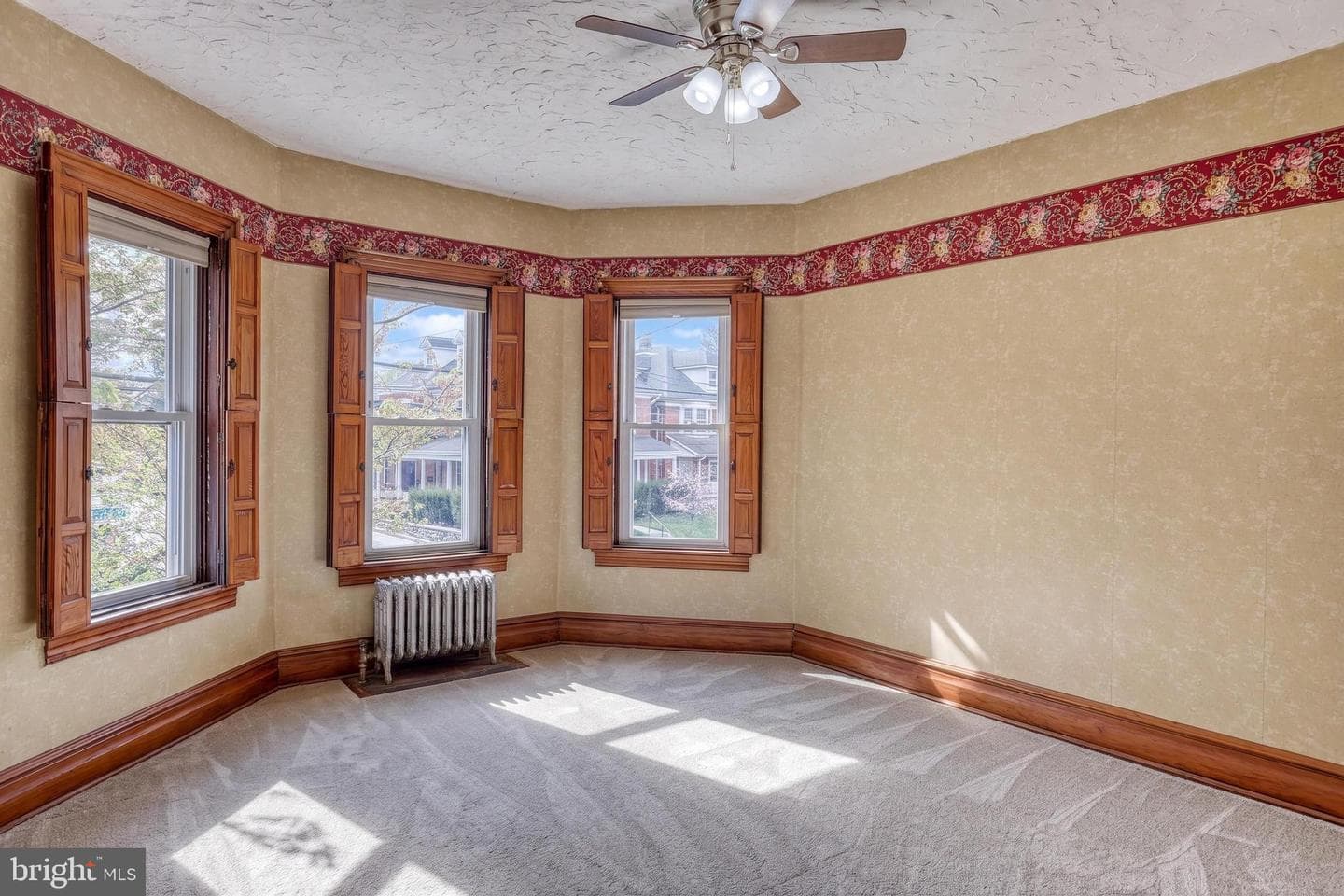 453 Carlisle Street photo 28