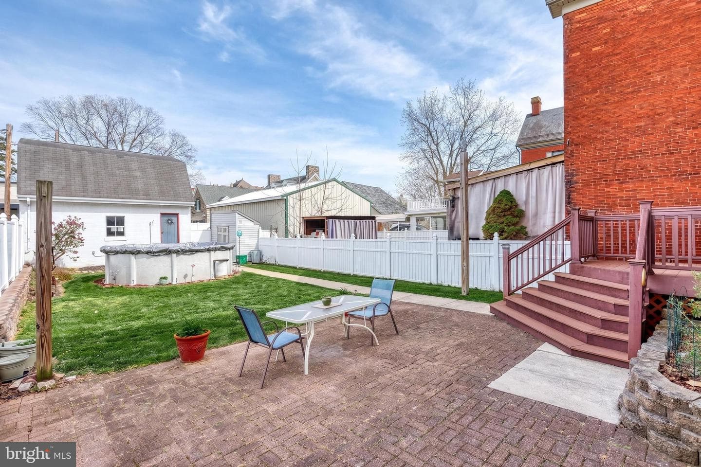 453 Carlisle Street photo 45