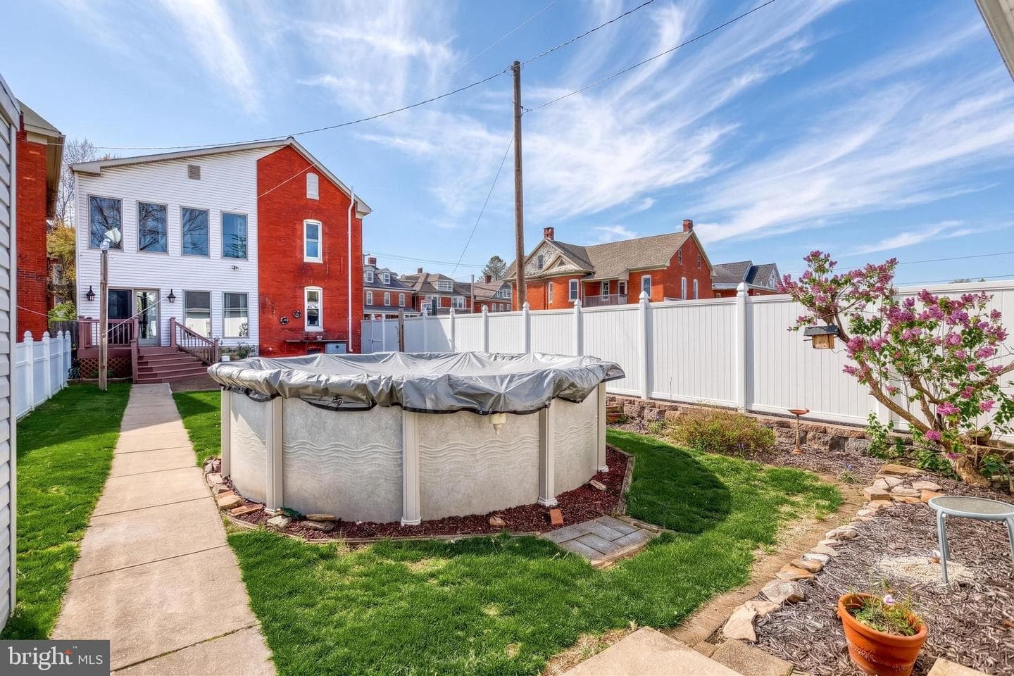 453 Carlisle Street photo 48