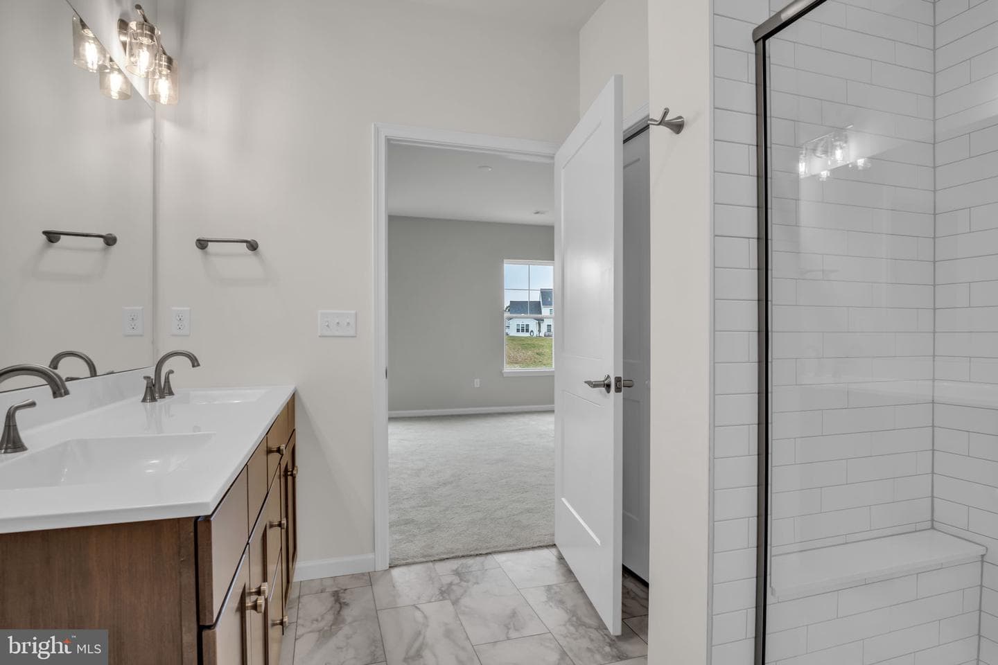 862 Shadowbrooke Drive photo 9