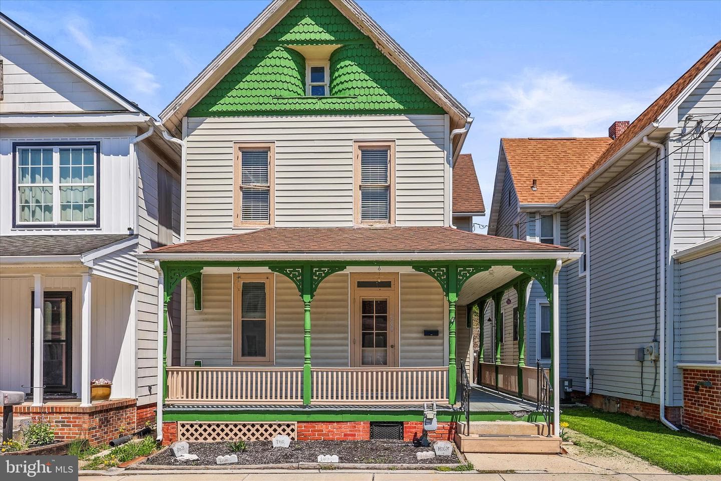 220 Locust Street photo 2