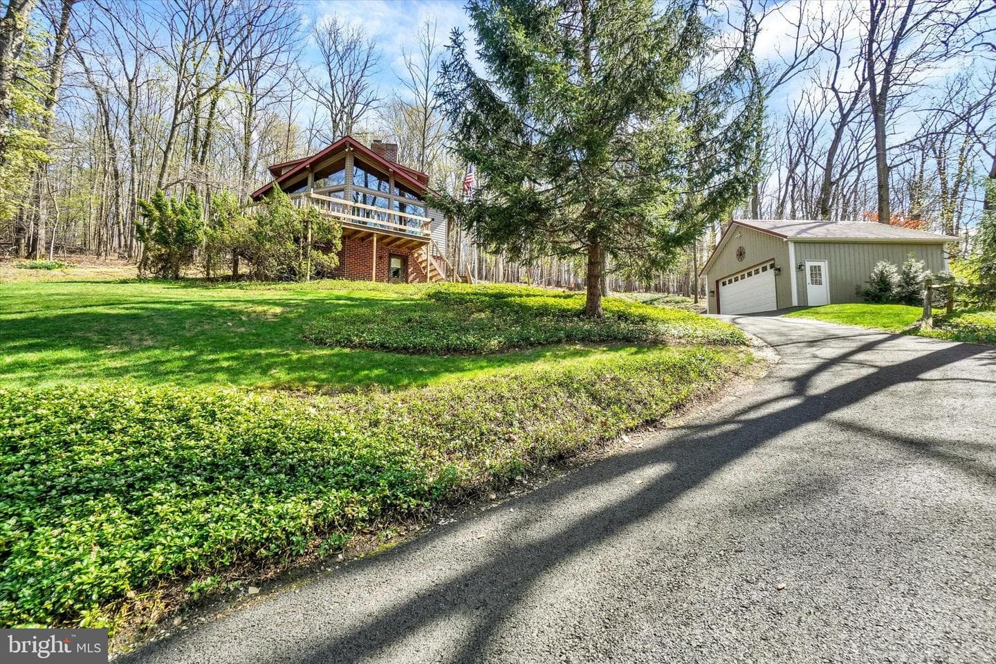 777 Aldinger Drive photo 1