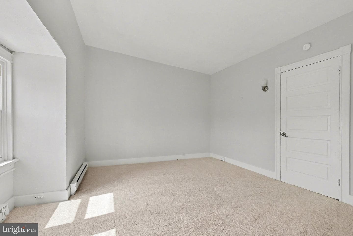 1419 W King Street photo 20