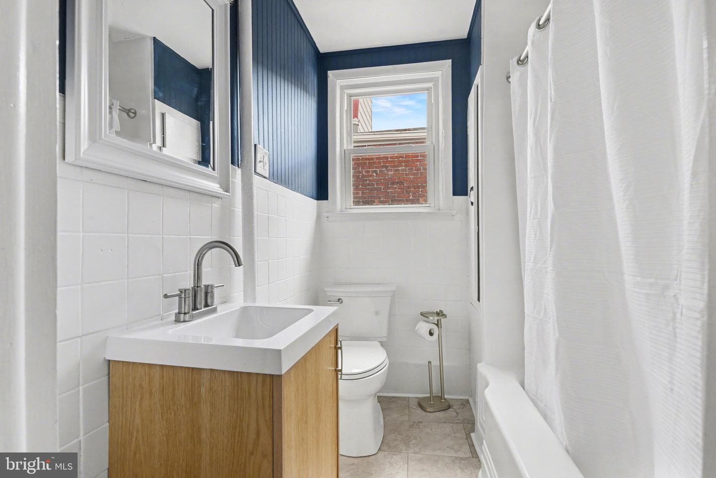 1419 W King Street photo 22