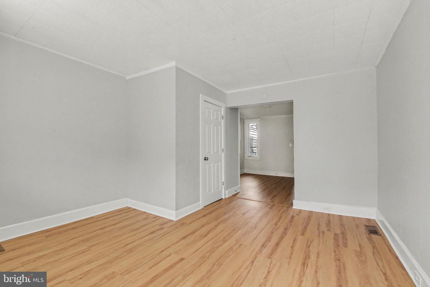 1419 W King Street photo 4