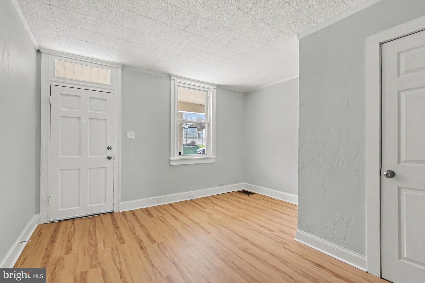 1419 W King Street photo 5