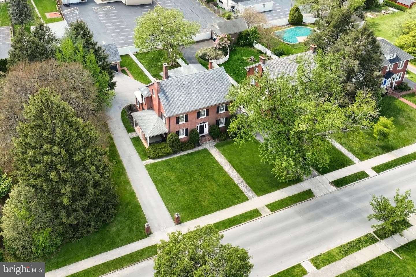 206 Eichelberger Street photo 53