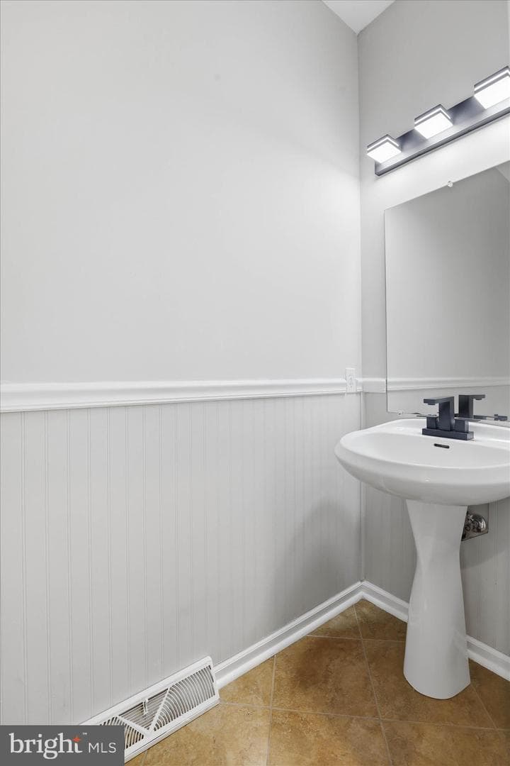 2166 Lucy Ln photo 21