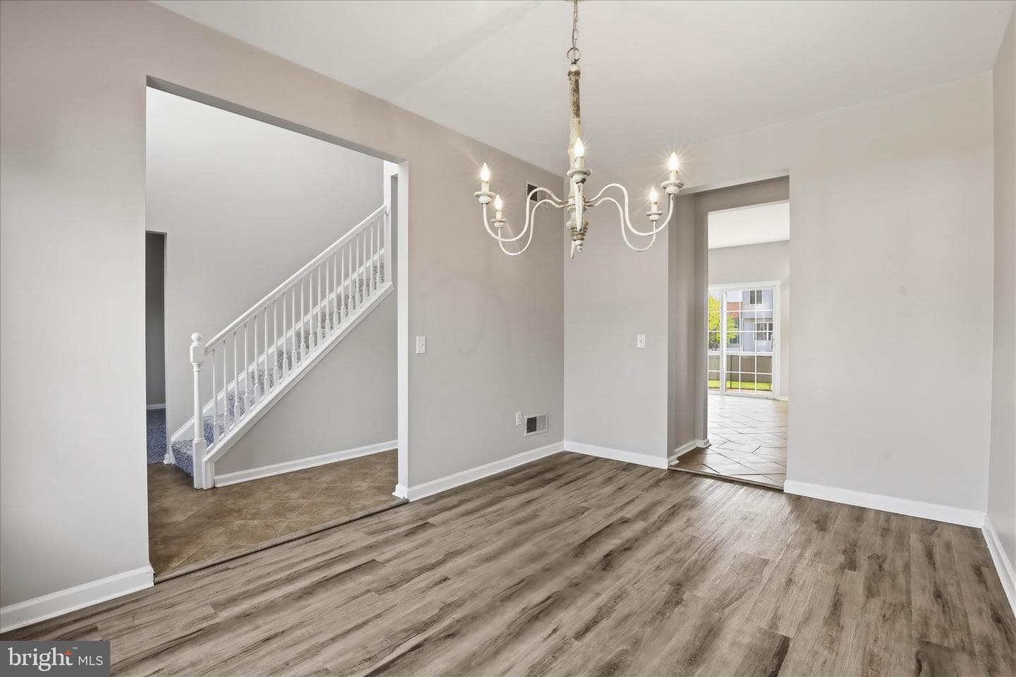 2166 Lucy Ln photo 8