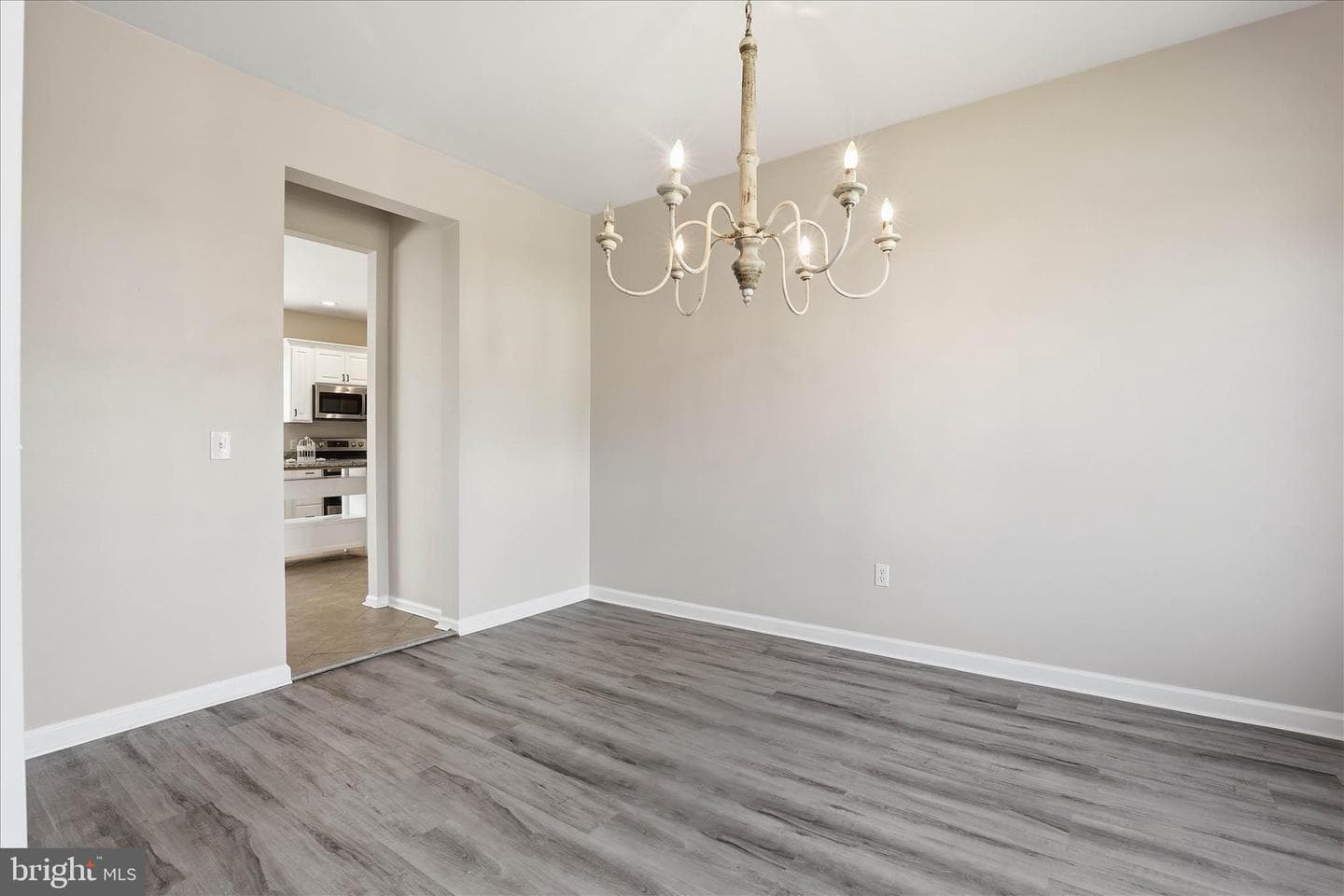 2166 Lucy Ln photo 9