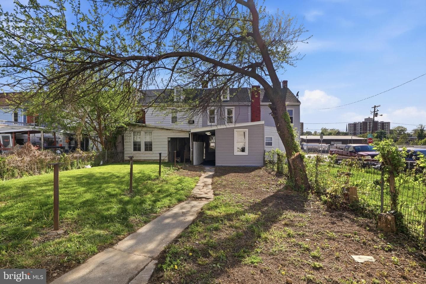 203 Fulton Street photo 31