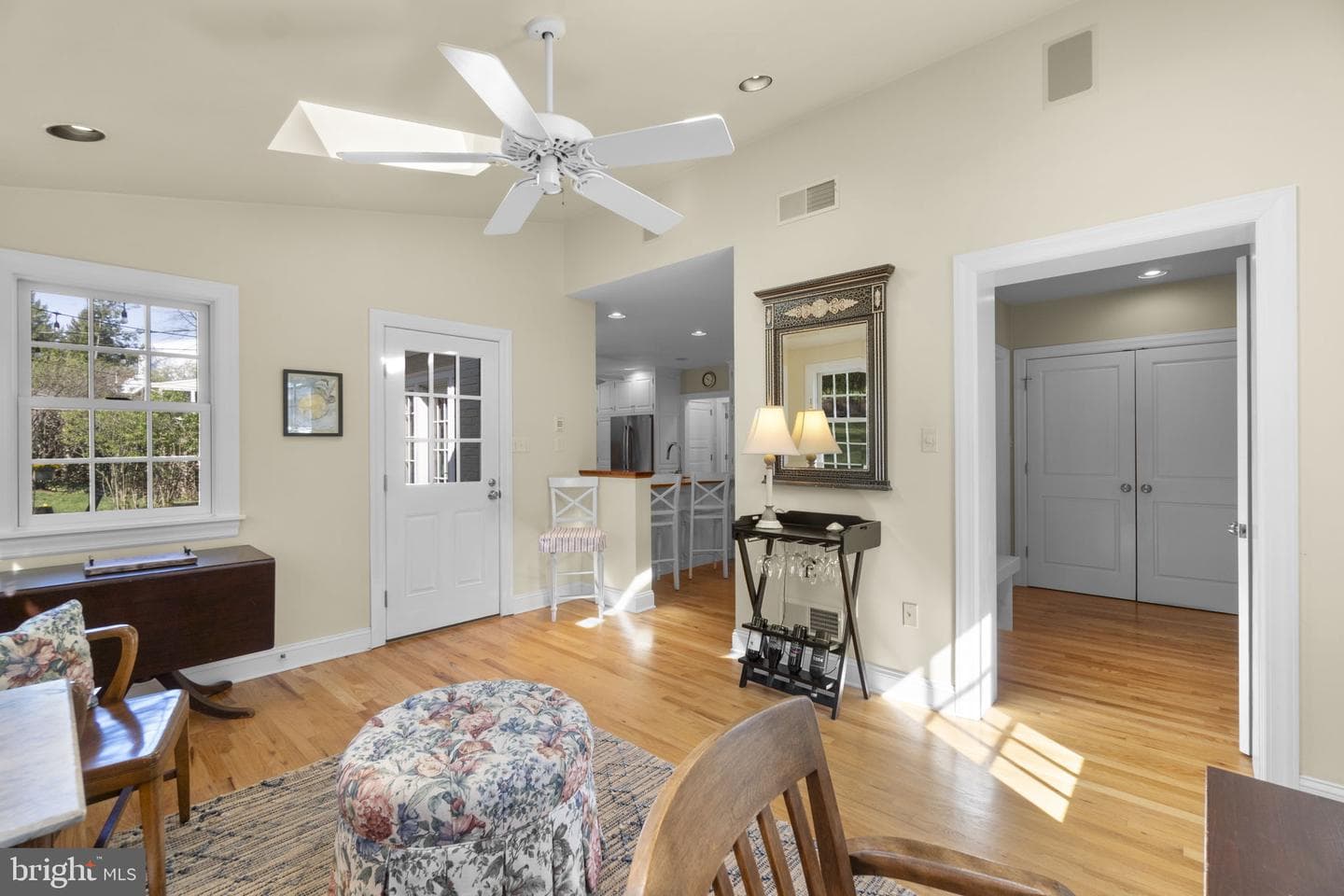 100 Edgewood Drive photo 10