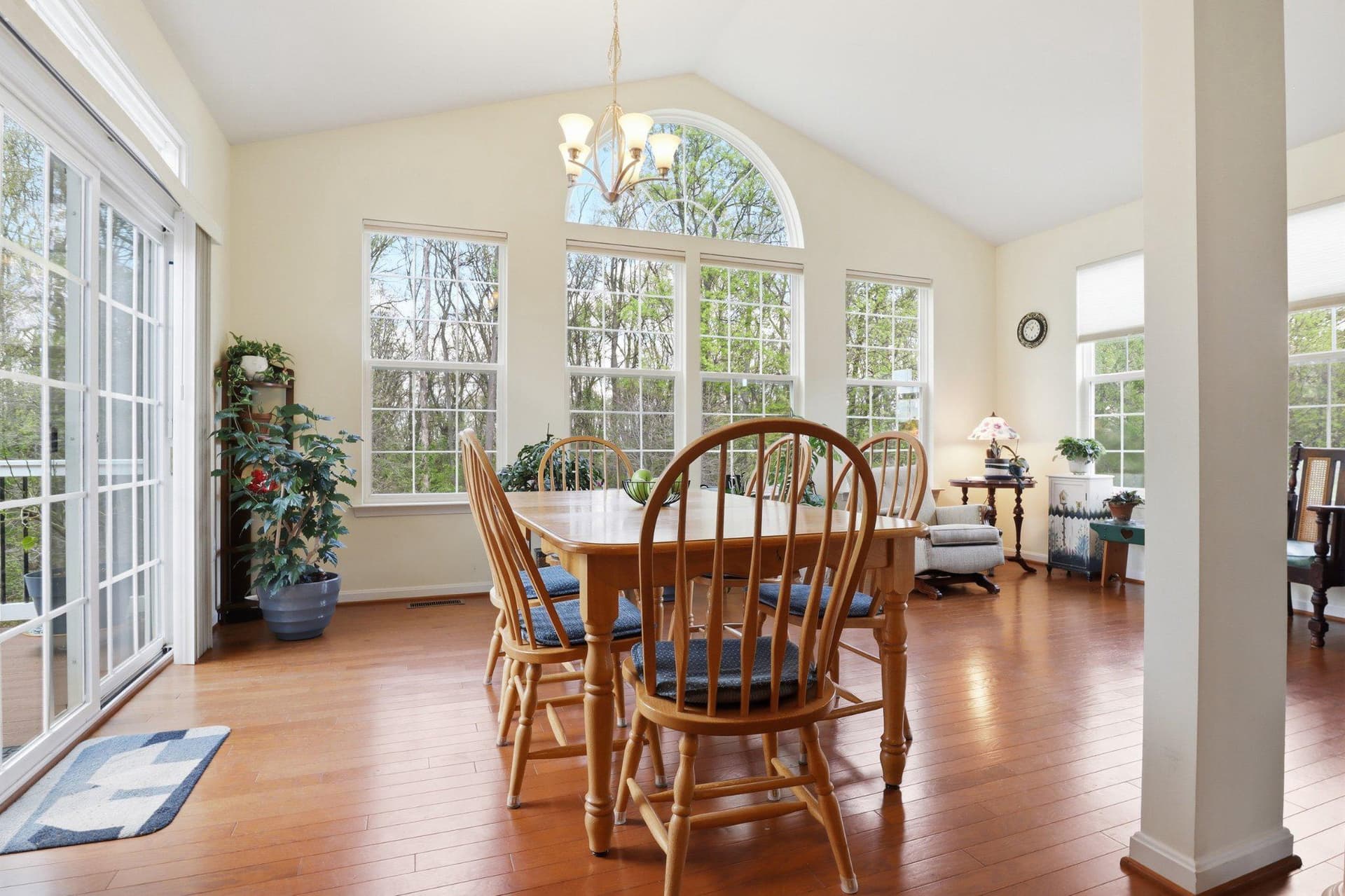 588 Misty Hill Drive photo 10