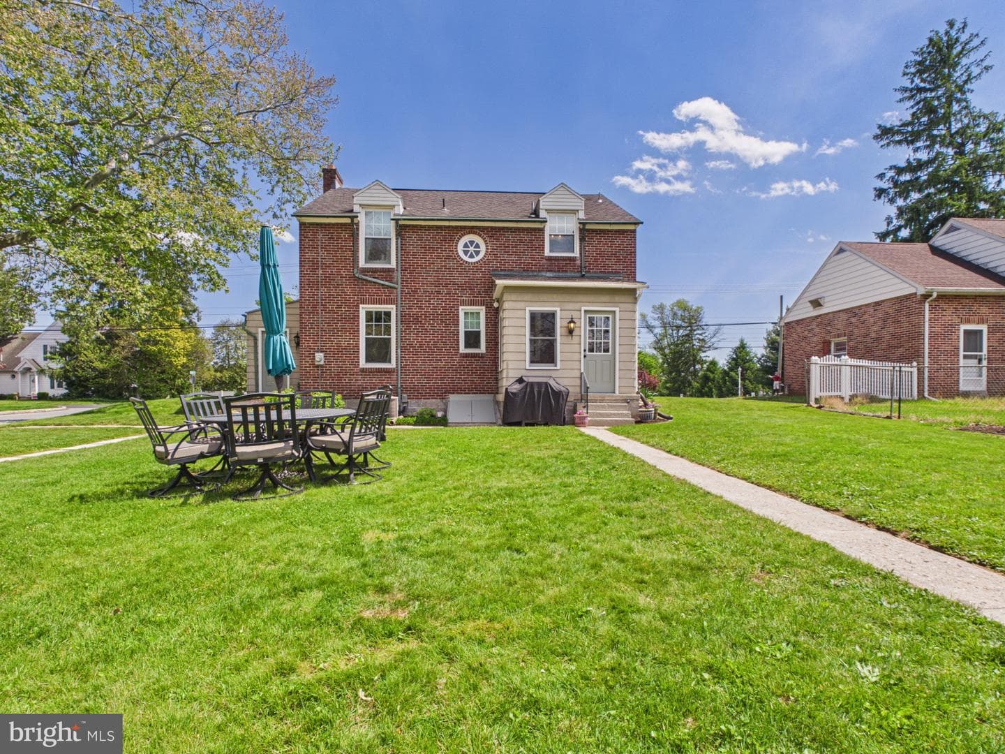 2301 Sunset Lane photo 4