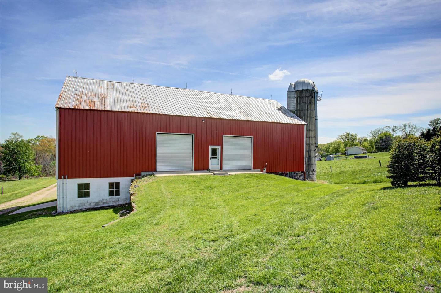 120 N Winding Road photo 13