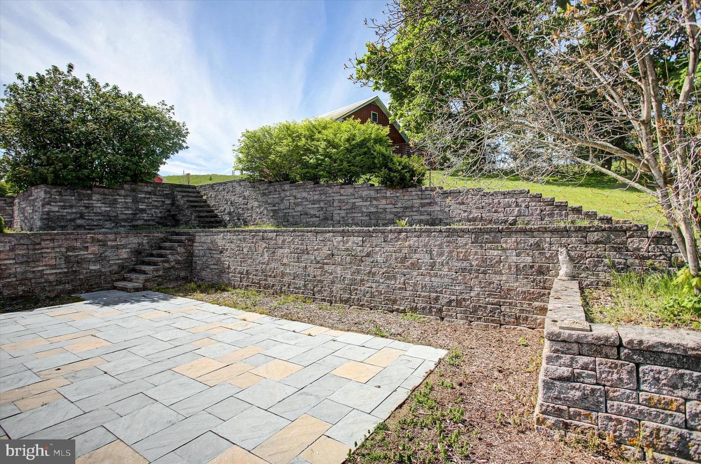 120 N Winding Road photo 18