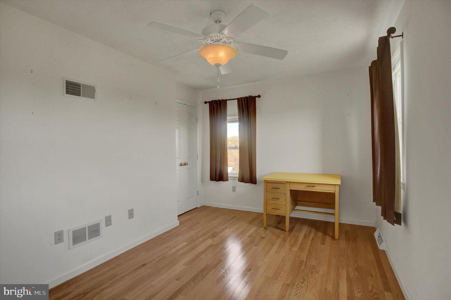120 N Winding Road photo 36