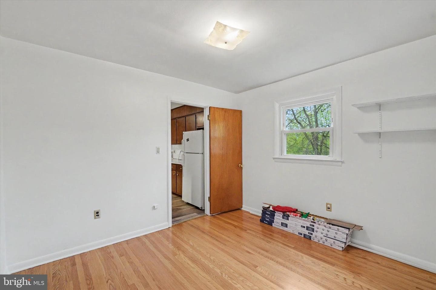 2401 Emerald Avenue photo 13