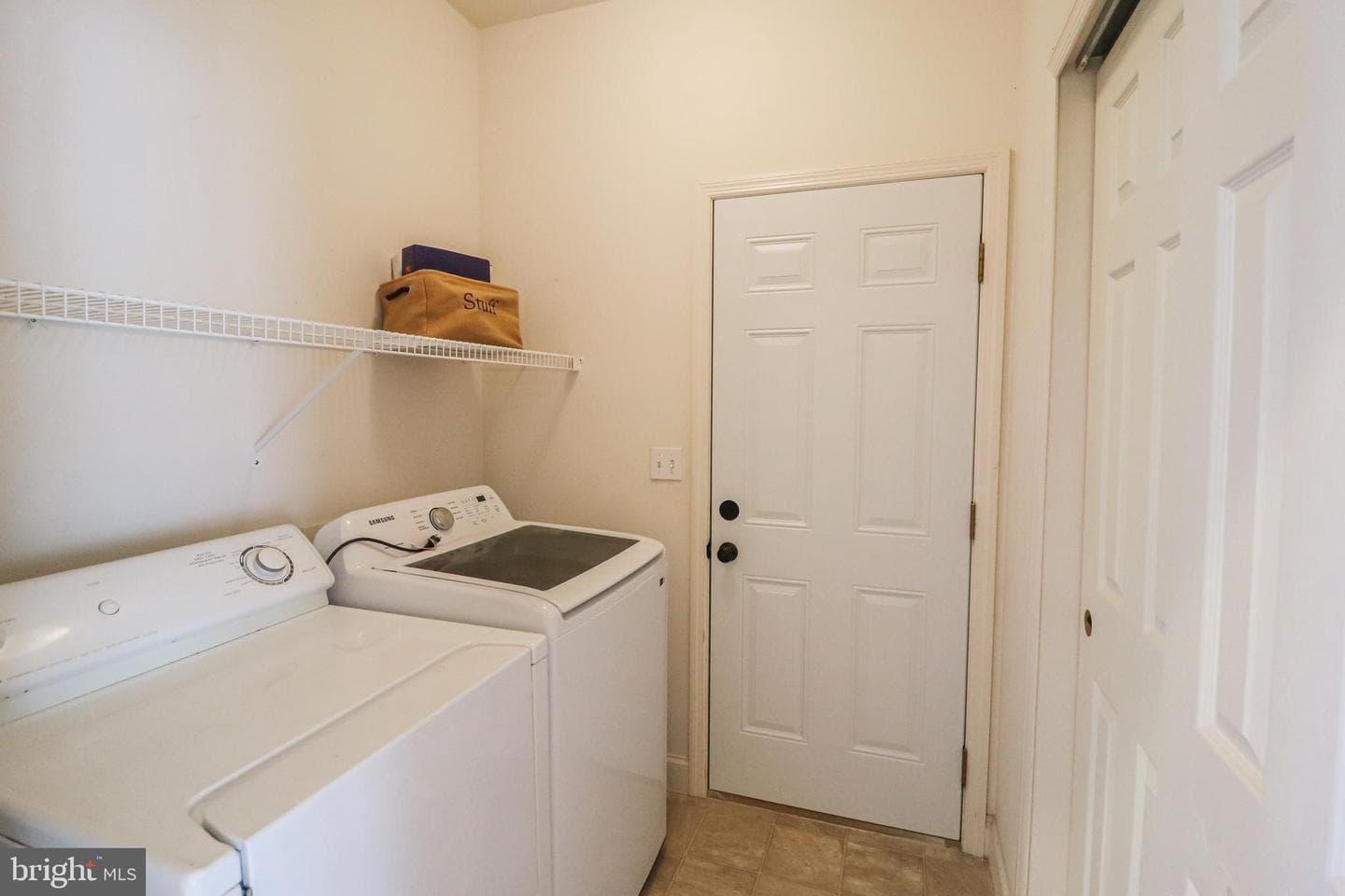 2730 Woodspring Drive photo 16