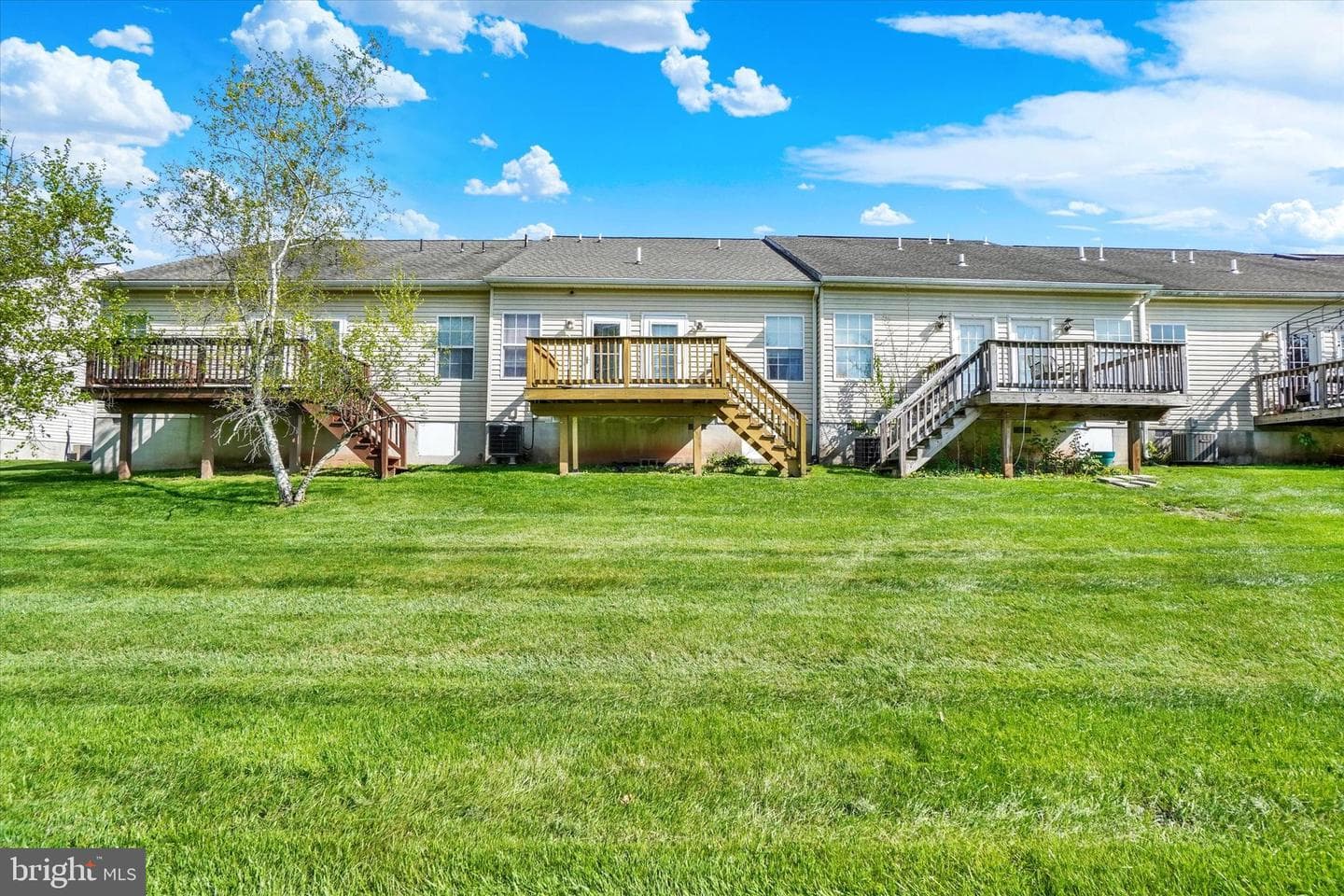 1868 Deerfield Drive photo 19