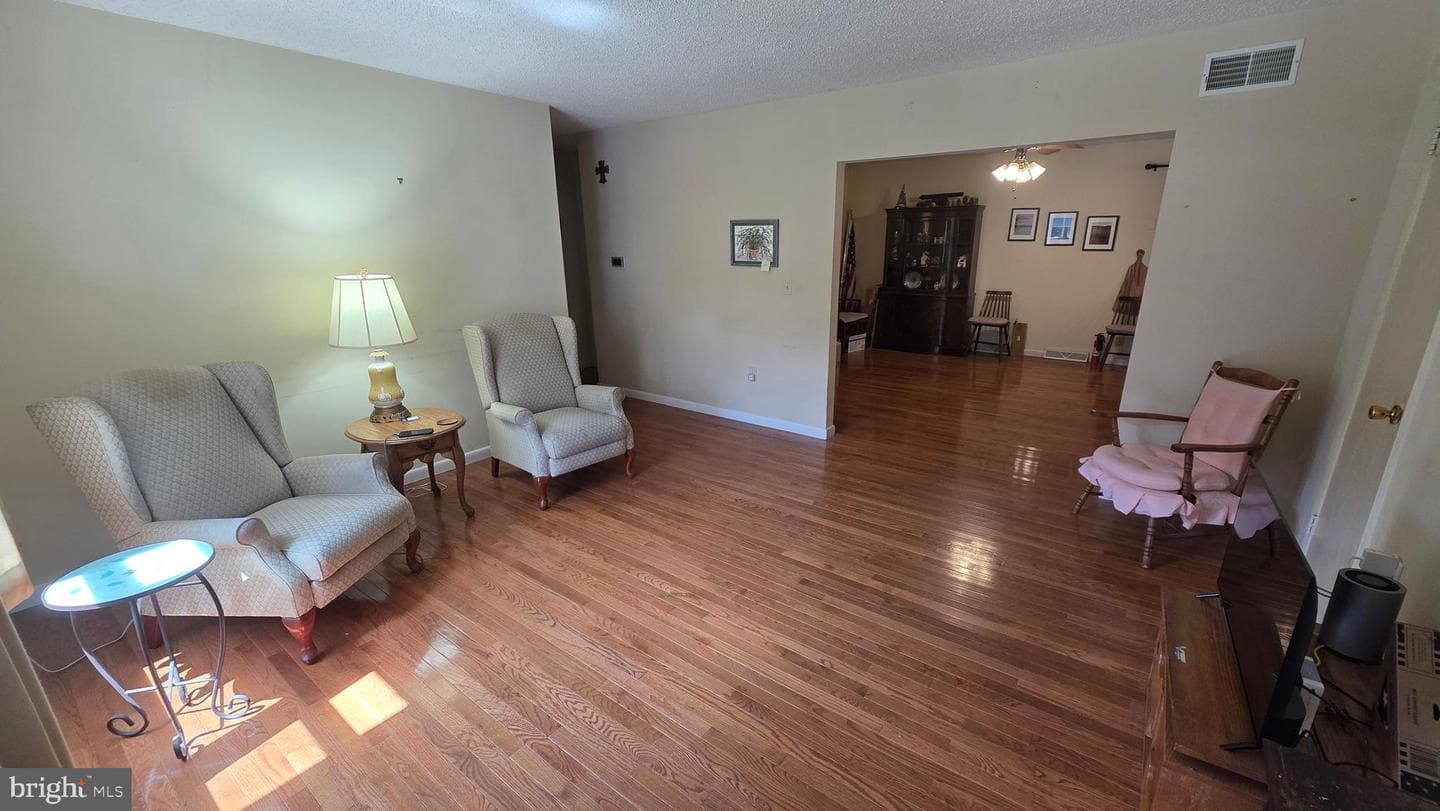 65 Vinton Drive photo 3