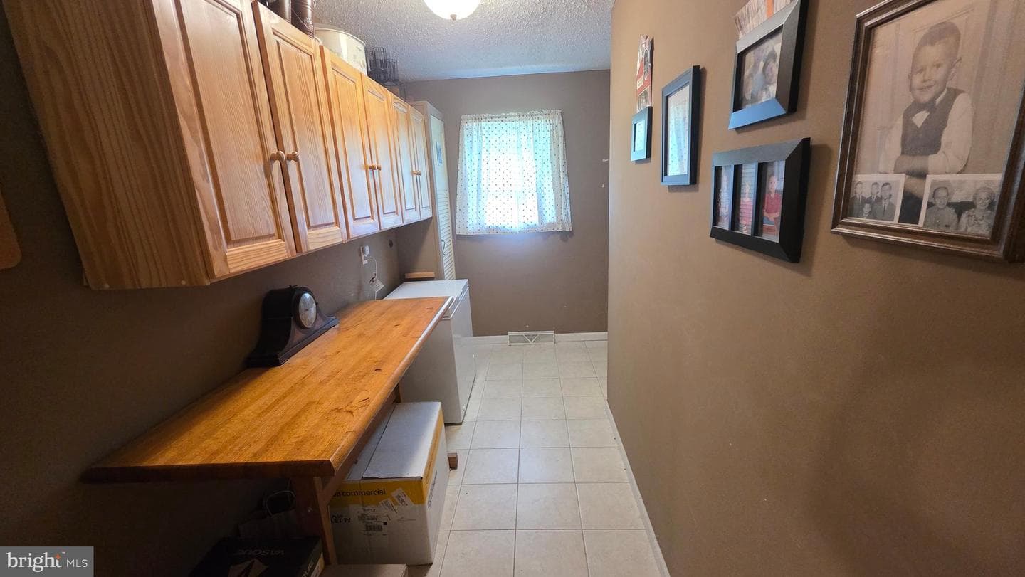 65 Vinton Drive photo 8