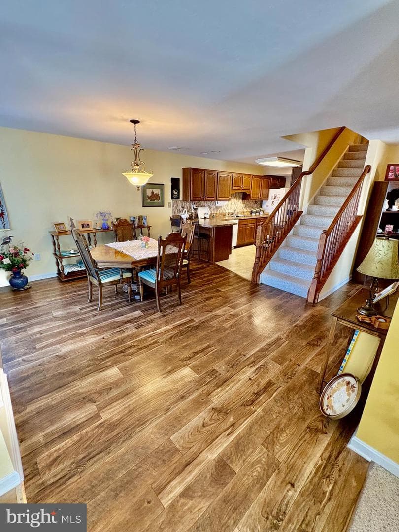 102 Heather Glen Drive photo 6
