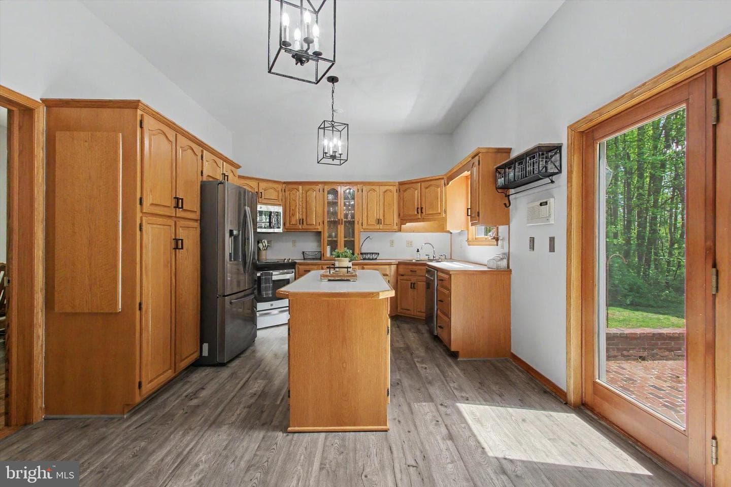3600 Colonial Road photo 13