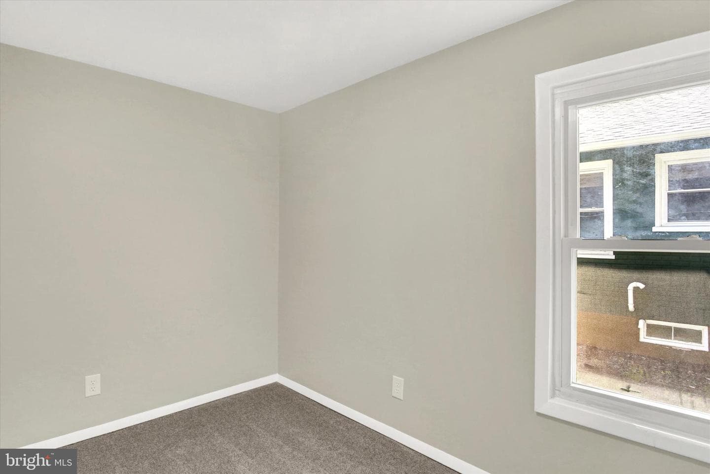 15 Pear Avenue photo 23