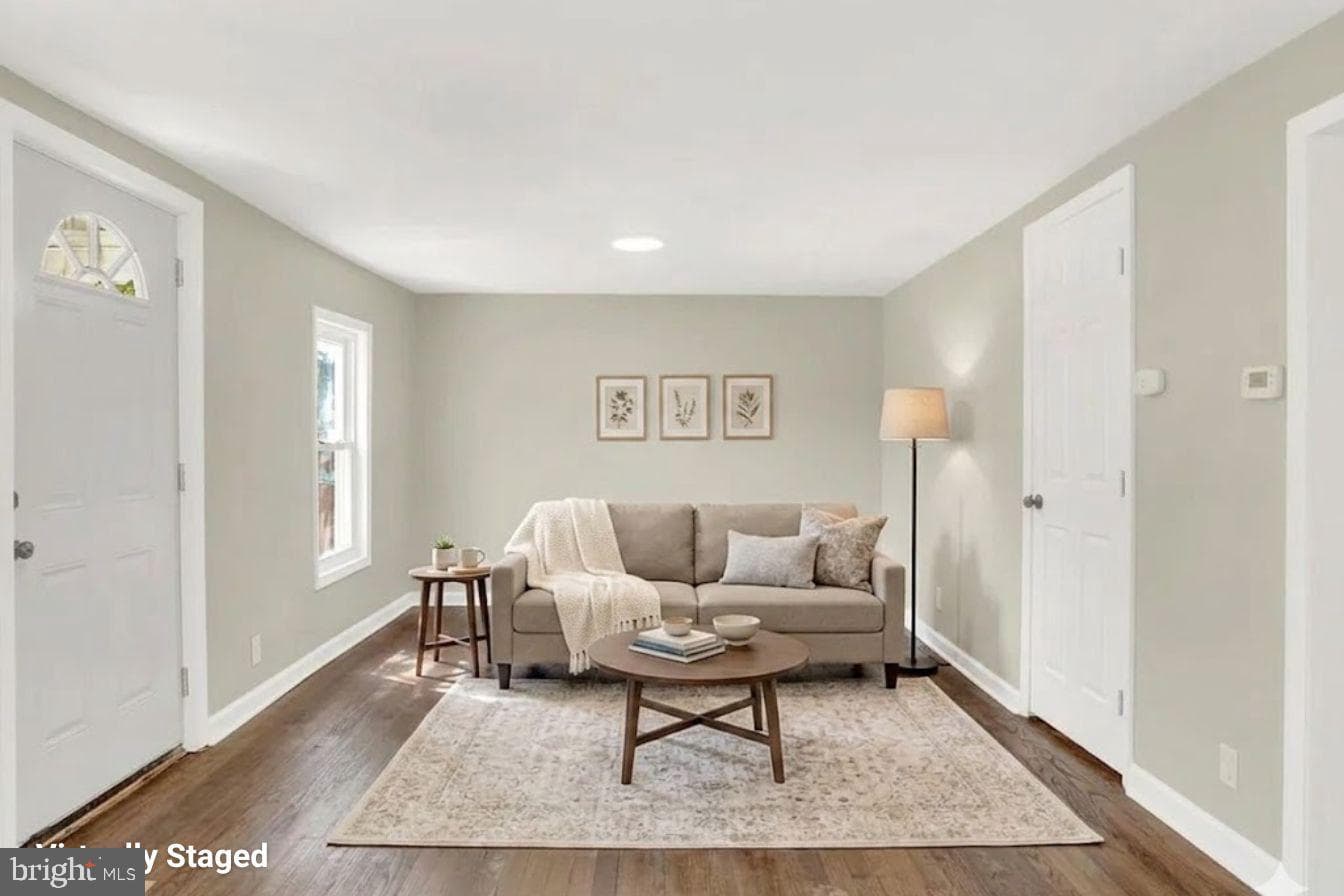 15 Pear Avenue photo 9