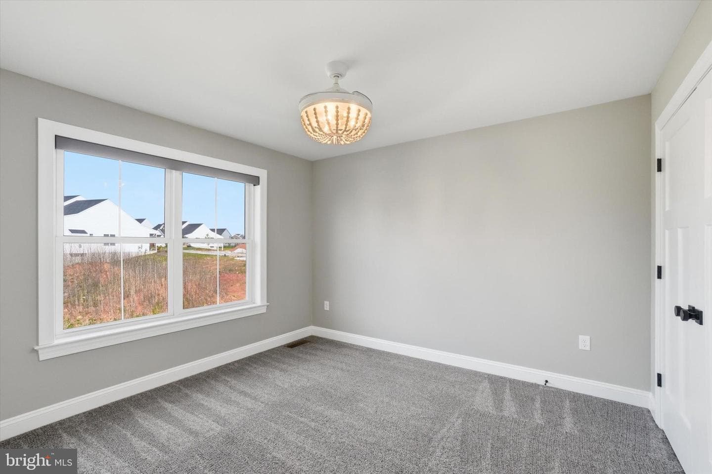 3241 Foxcroft Way photo 17